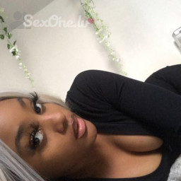 Sonia, 22